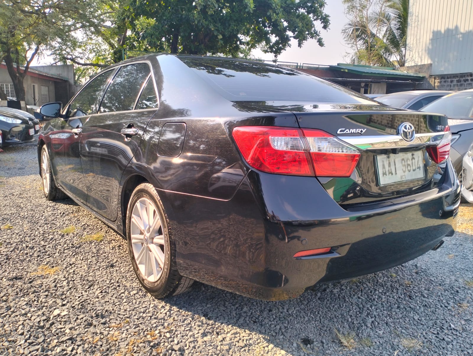 2014 Toyota Camry photo 2