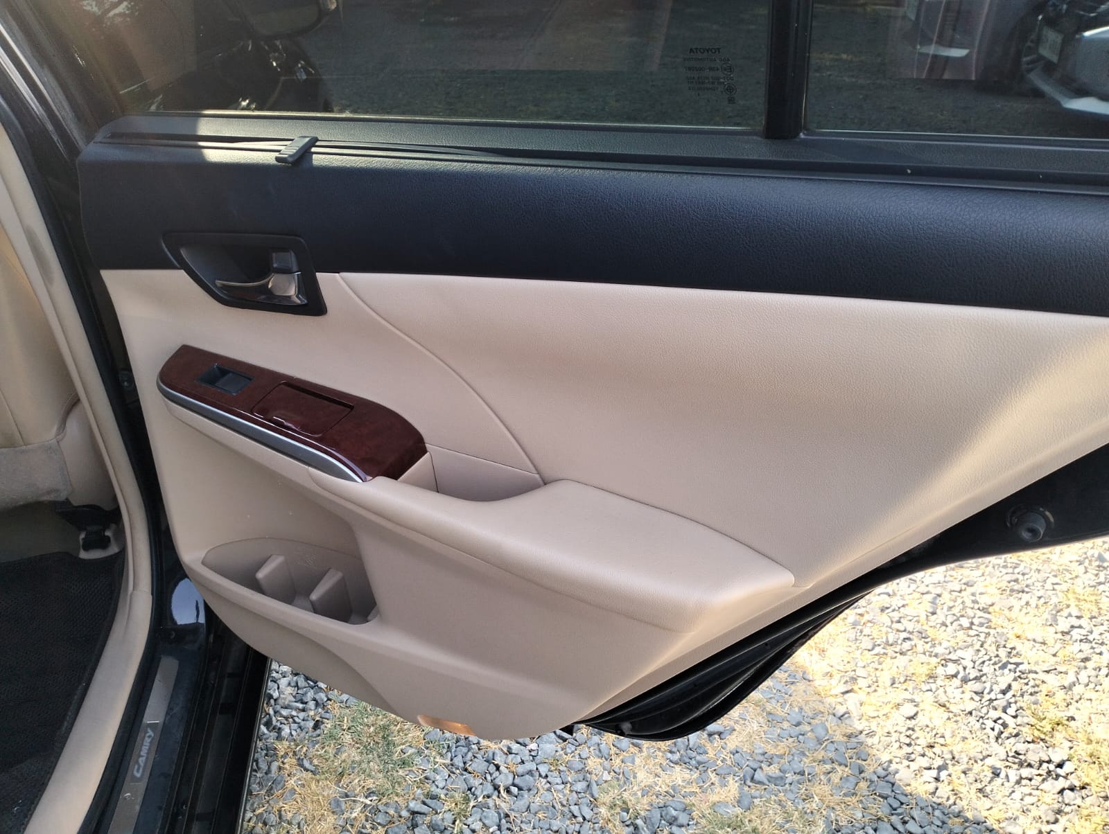 2014 Toyota Camry photo 16