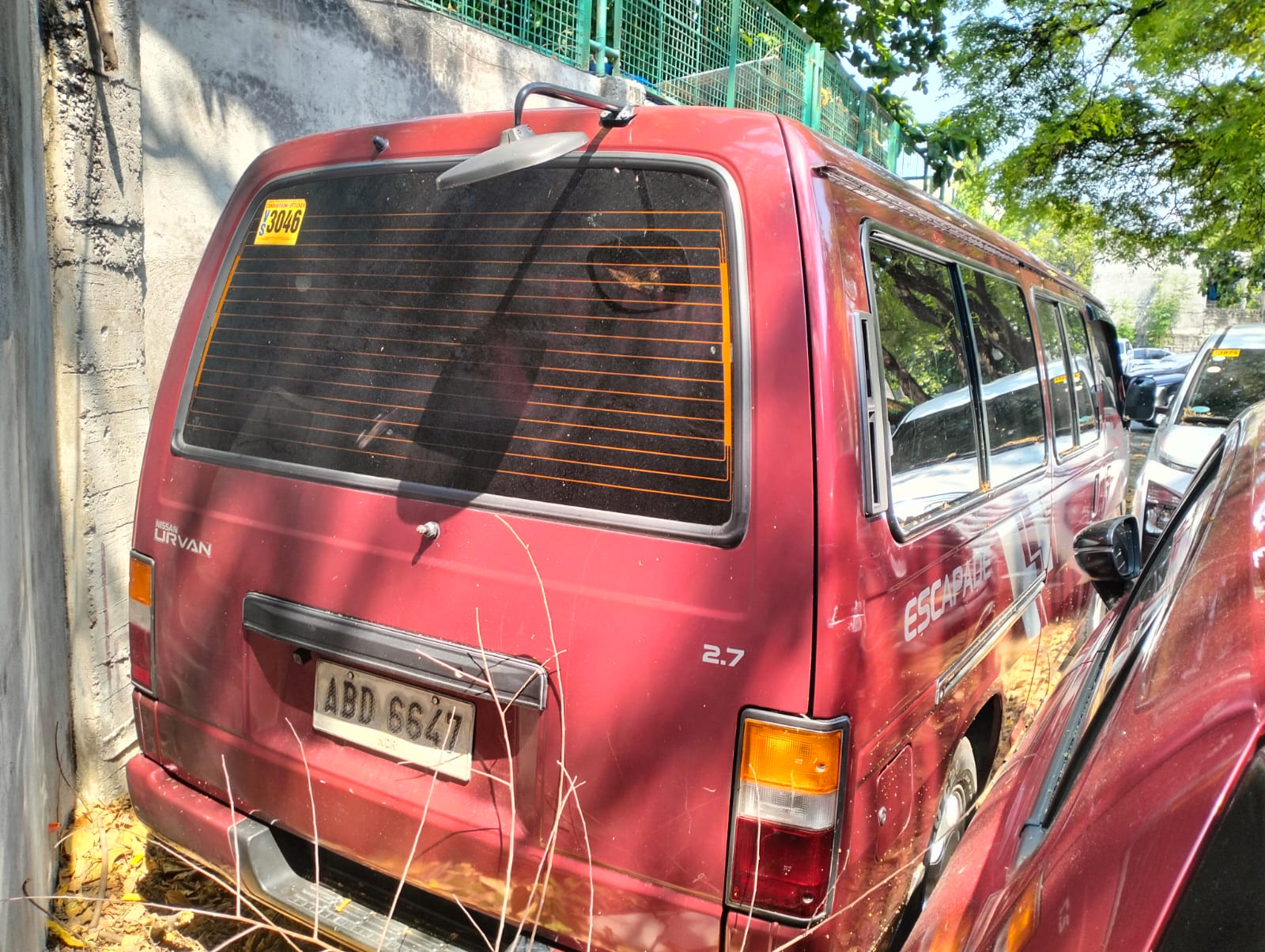 2015 Nissan Urvan photo 4