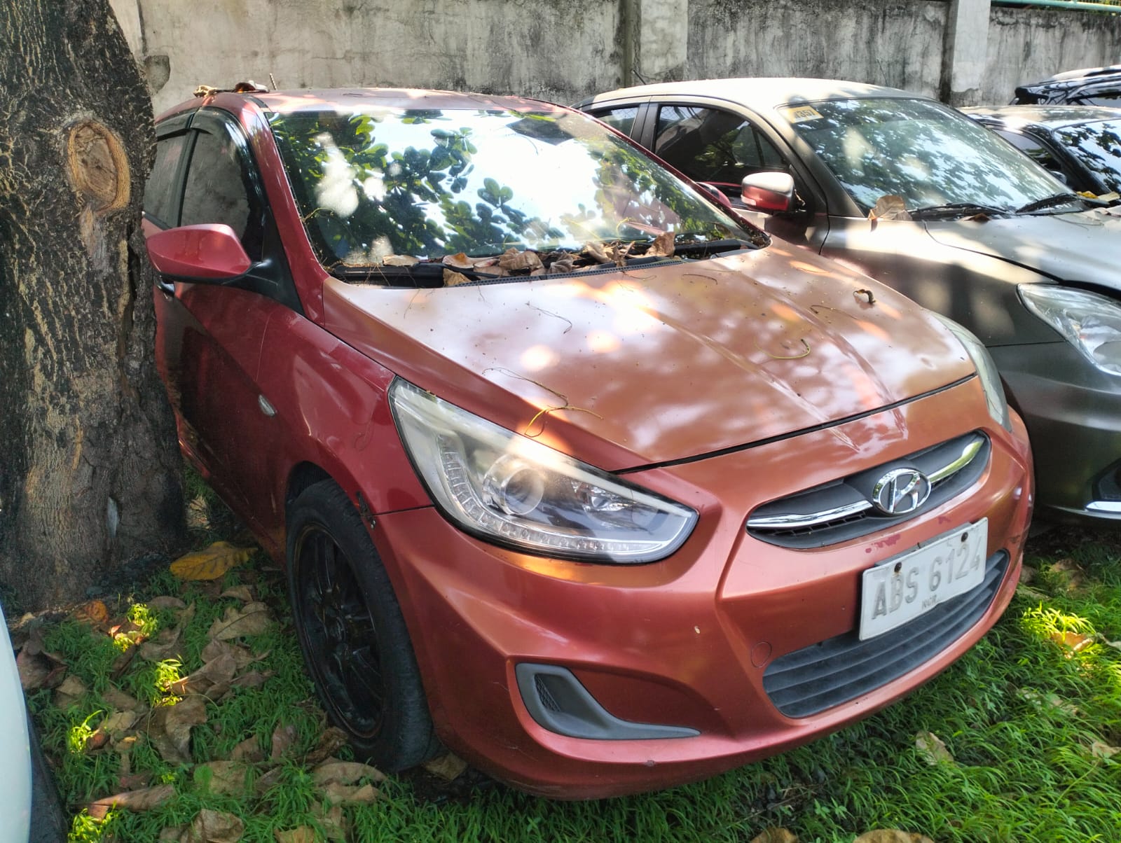 2015 Hyundai Accent photo 3