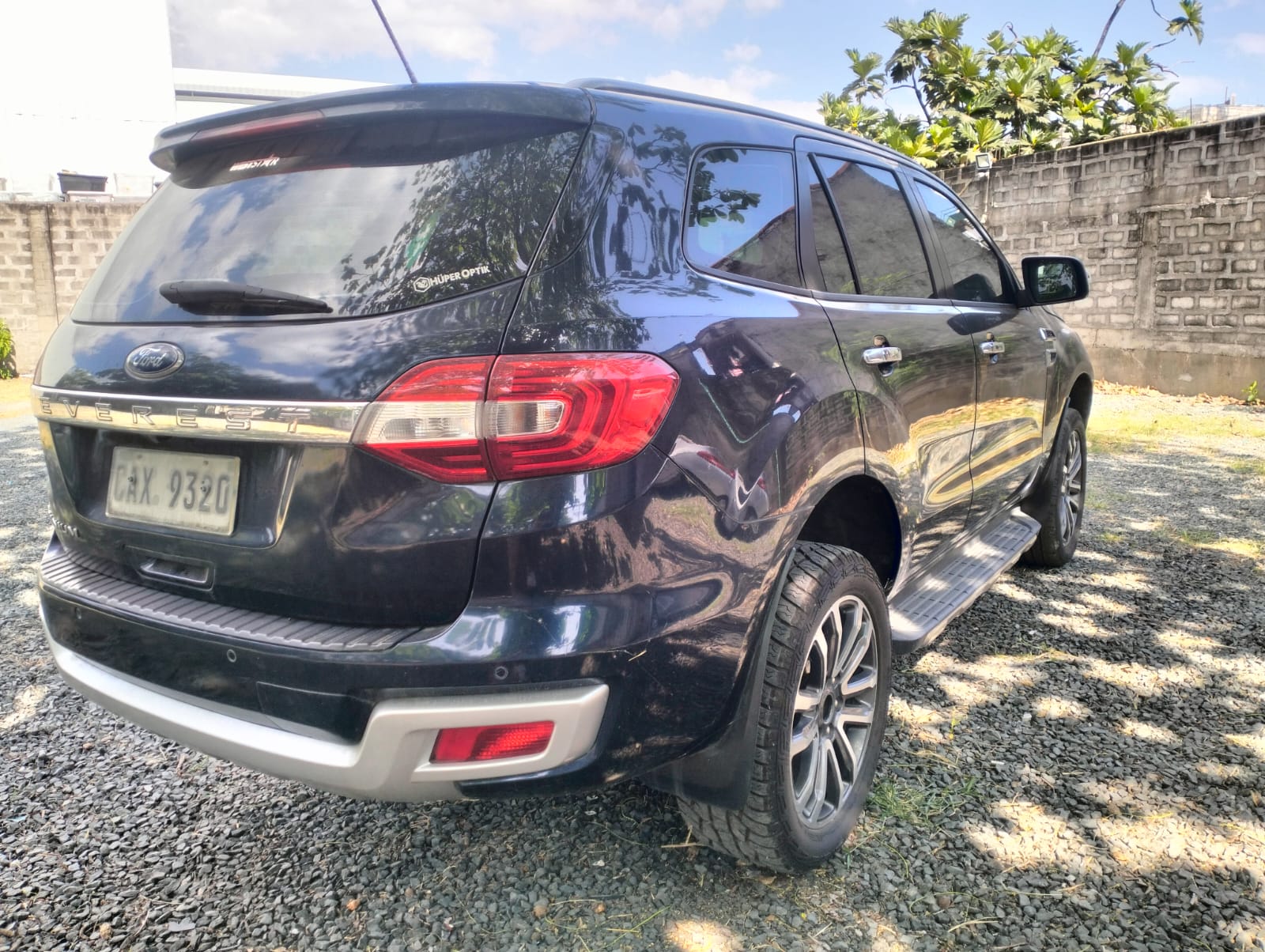 2022 Ford Everest photo 4