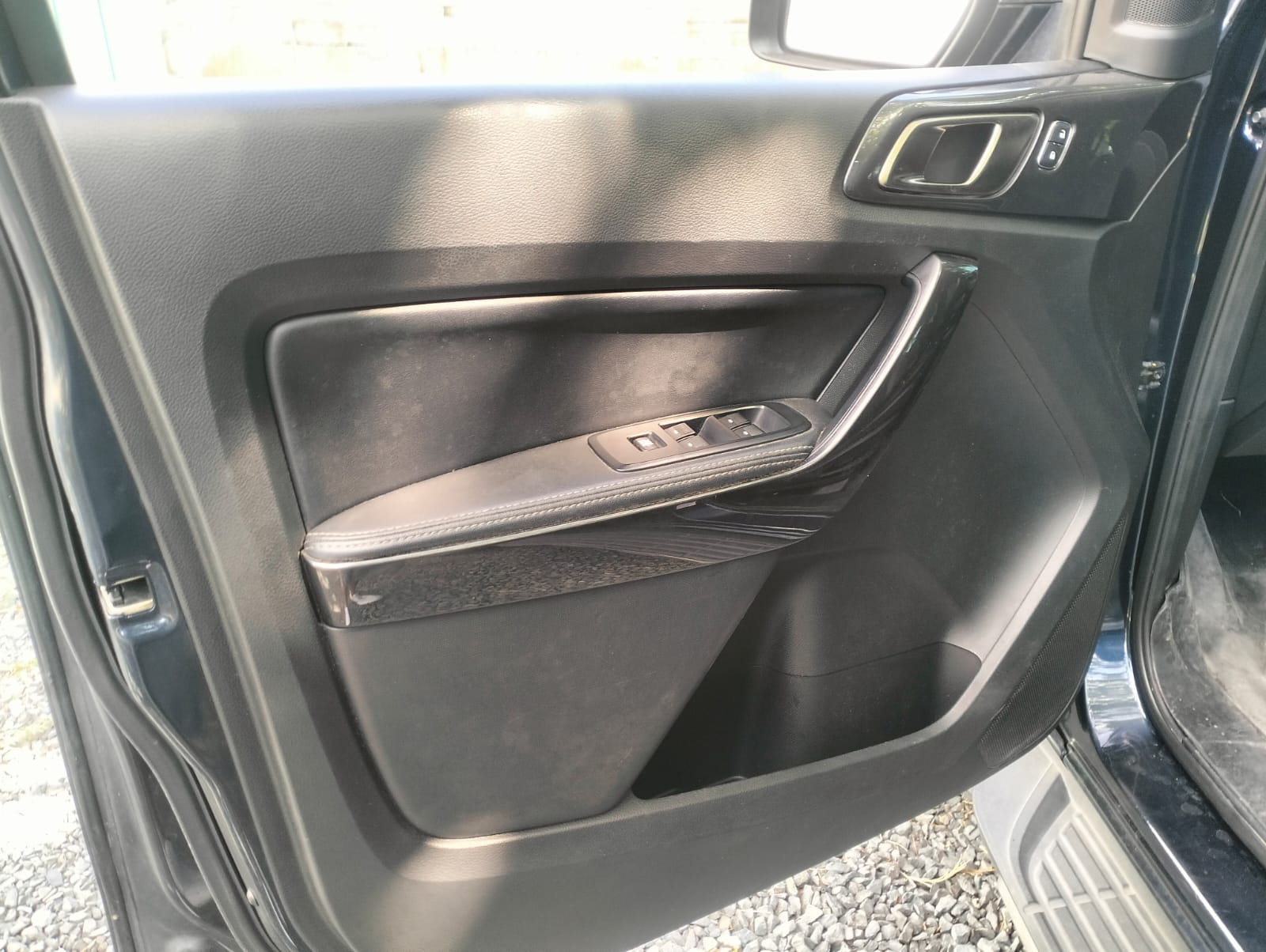 2022 Ford Everest photo 14