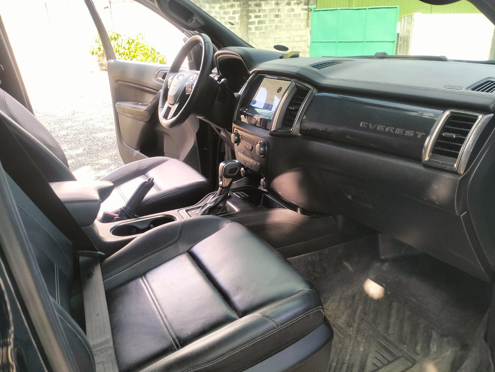 2022 Ford Everest photo 24