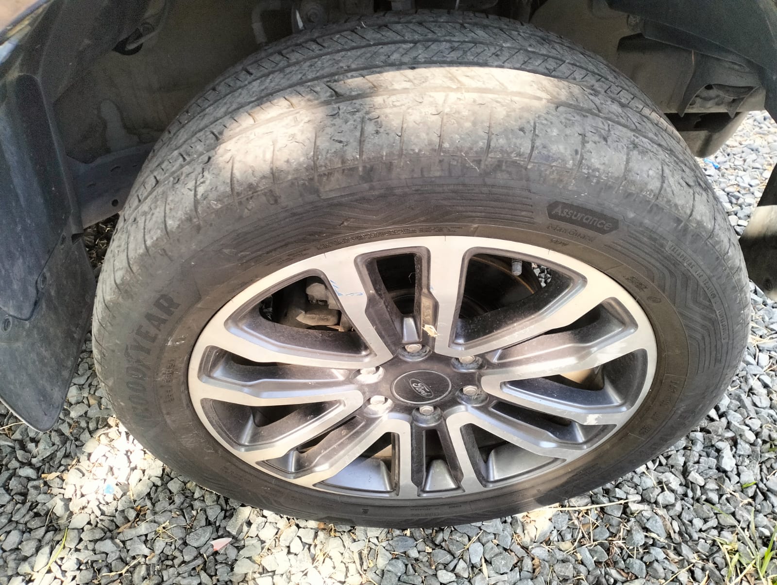 2022 Ford Everest photo 31