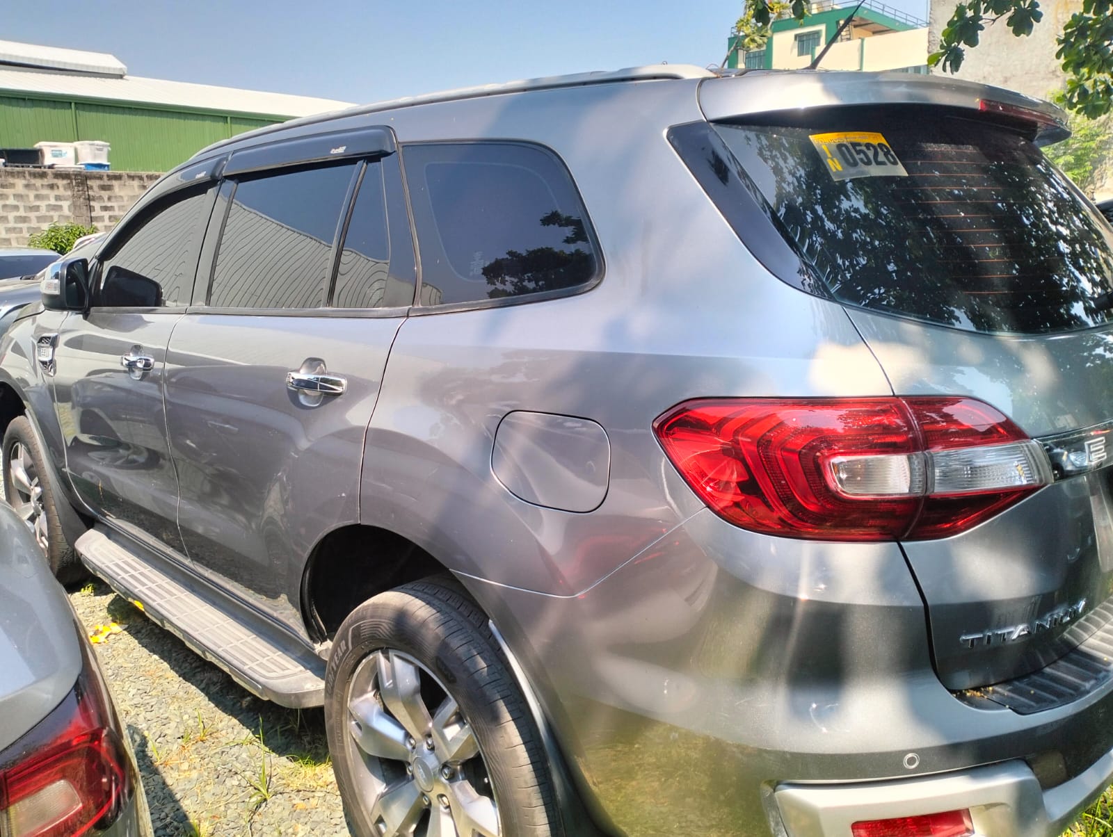 2017 Ford Everest photo 6