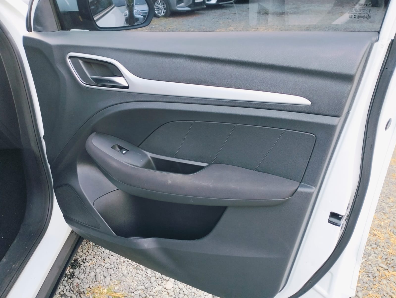 2024 MG ZS photo 16