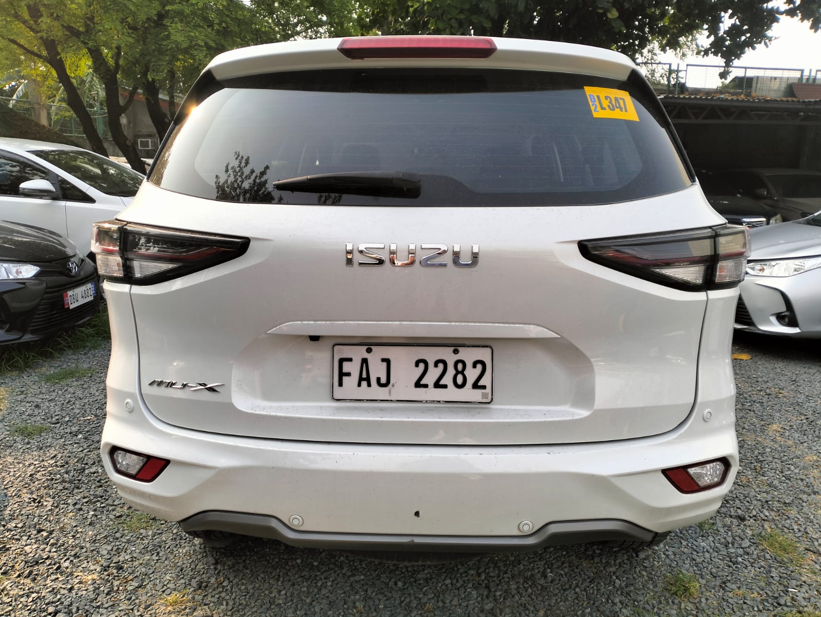 2022 Isuzu MUX photo 5