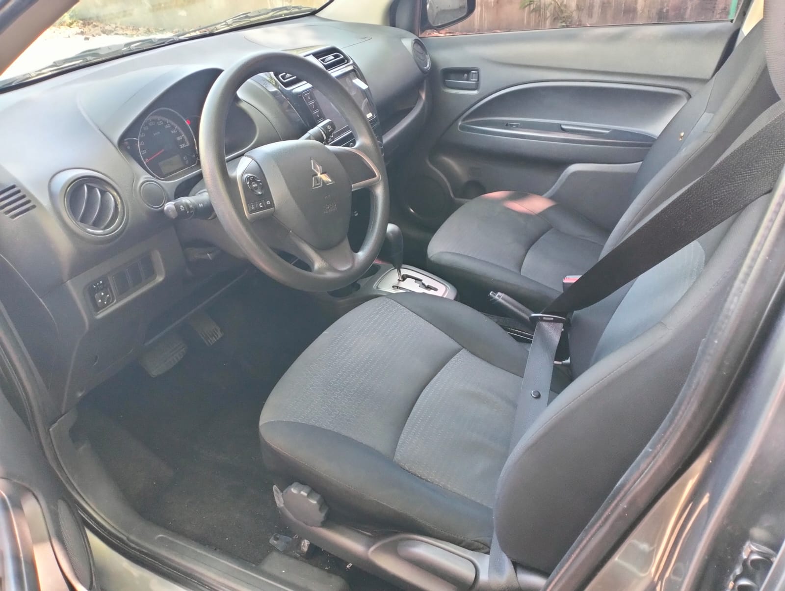 2024 Mitsubishi Mirage photo 9