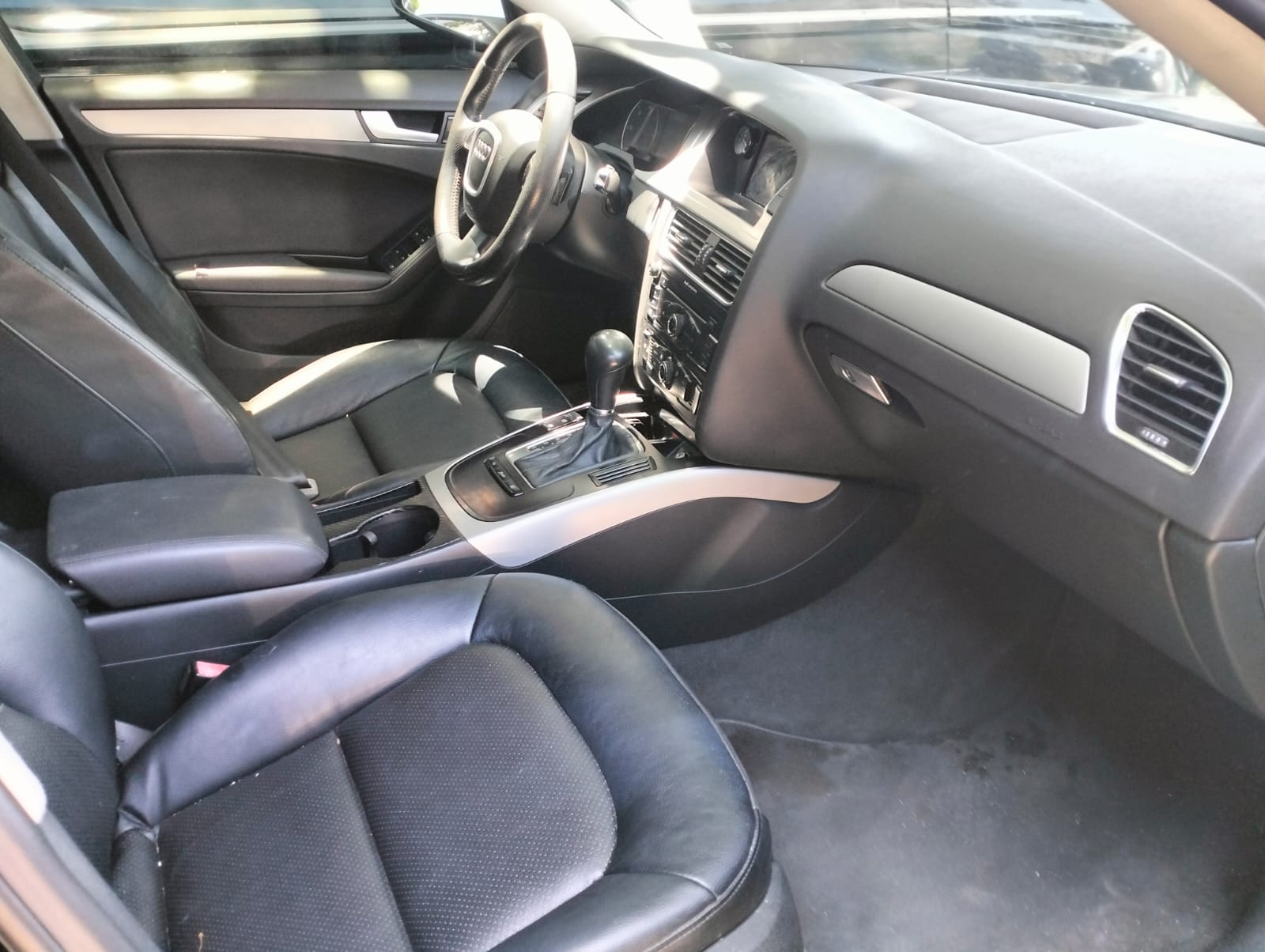 2011 Audi A4 photo 6