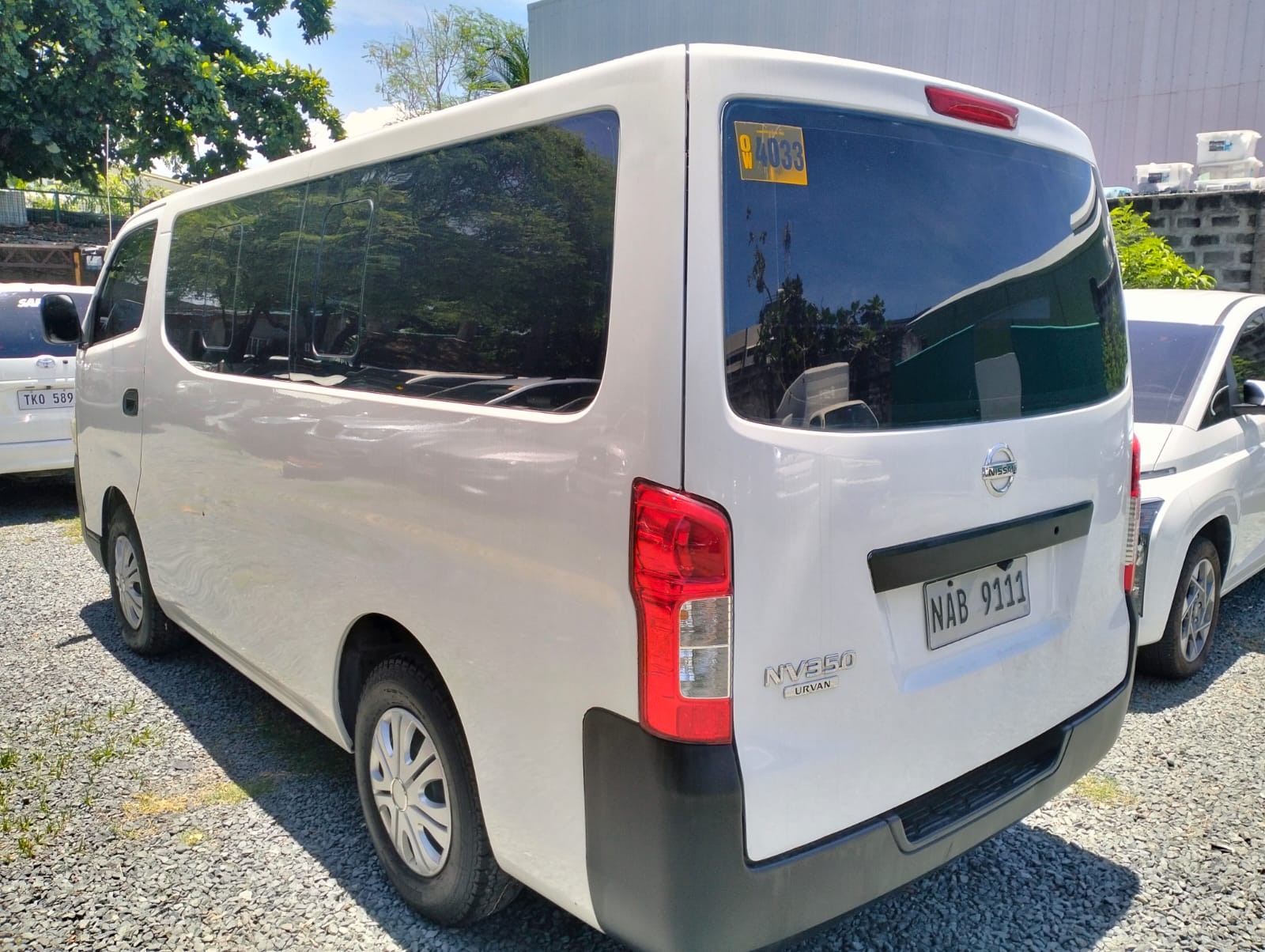 2016 Nissan Urvan photo 7