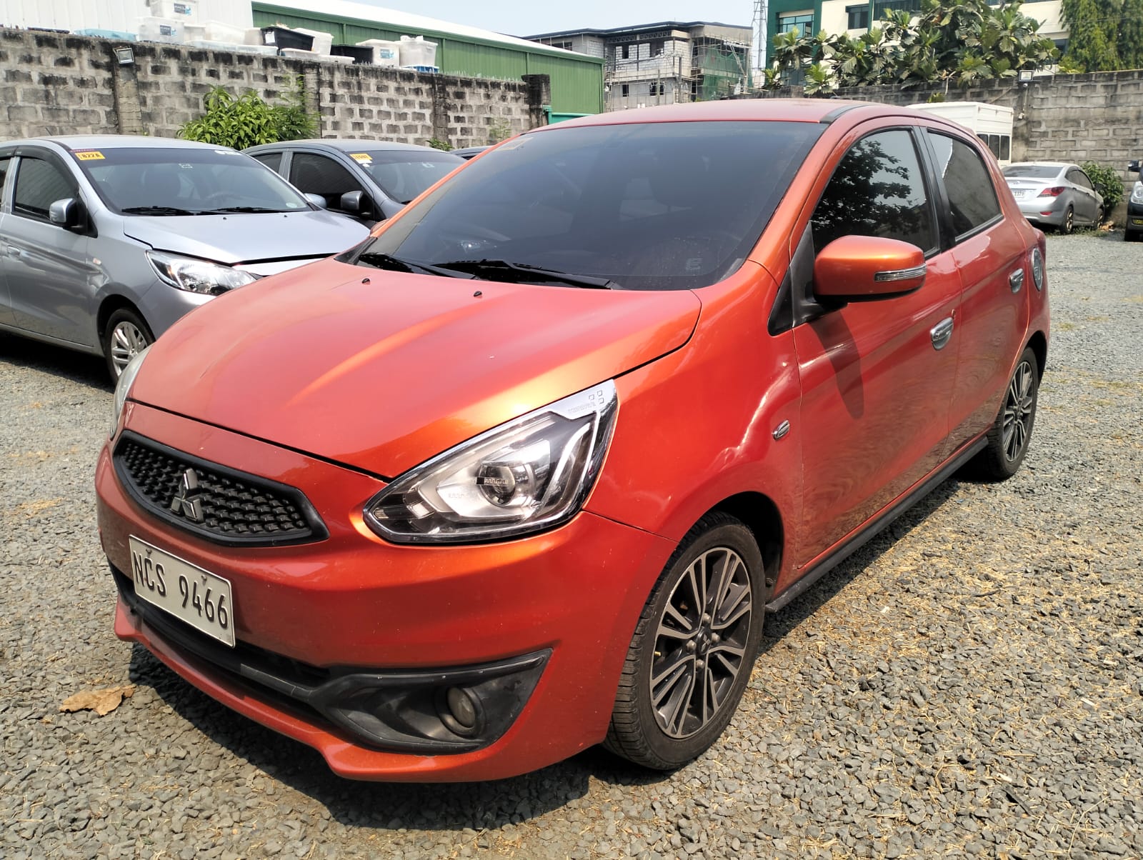 2017 Mitsubishi Mirage photo 2