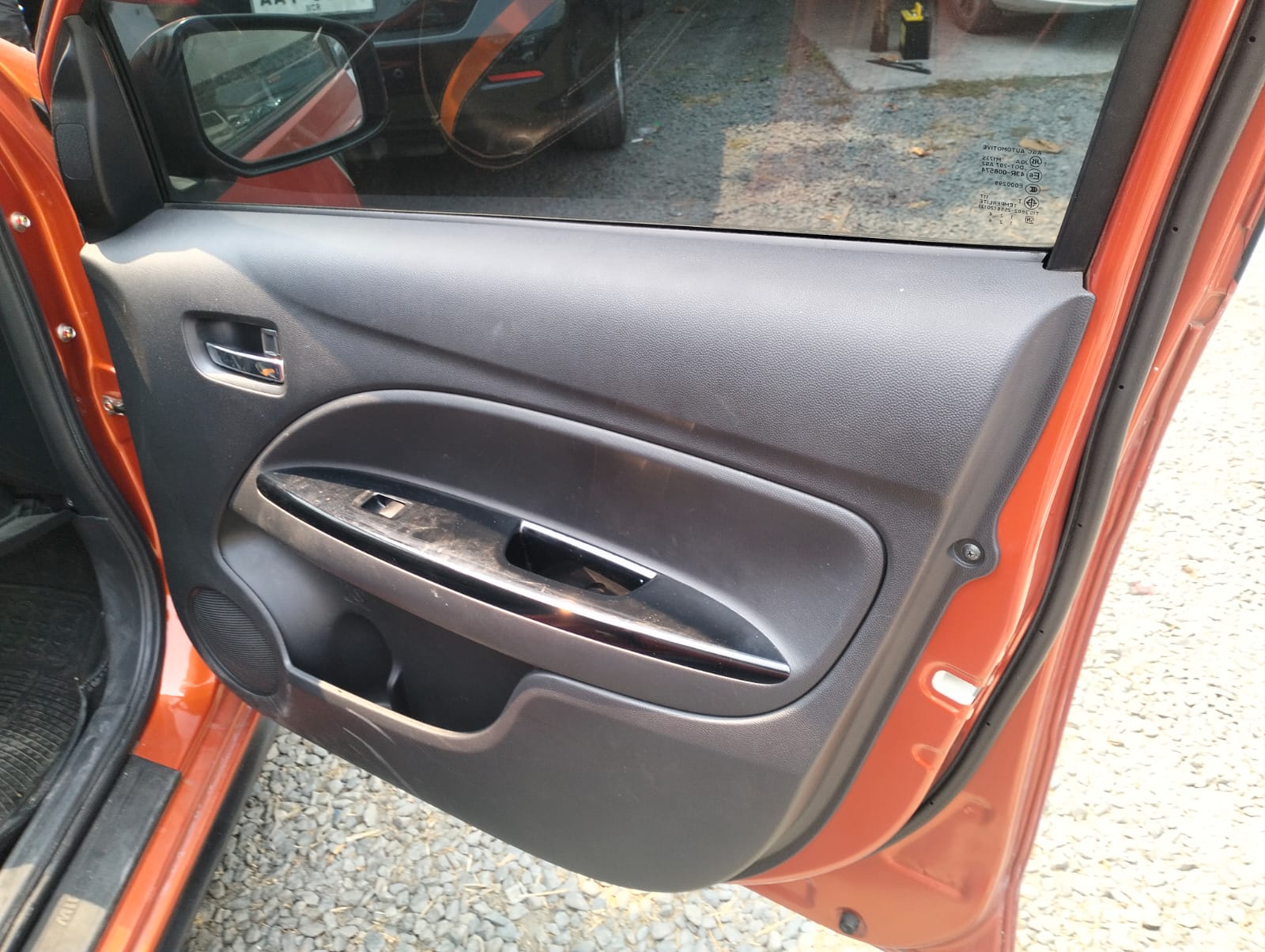 2017 Mitsubishi Mirage photo 9