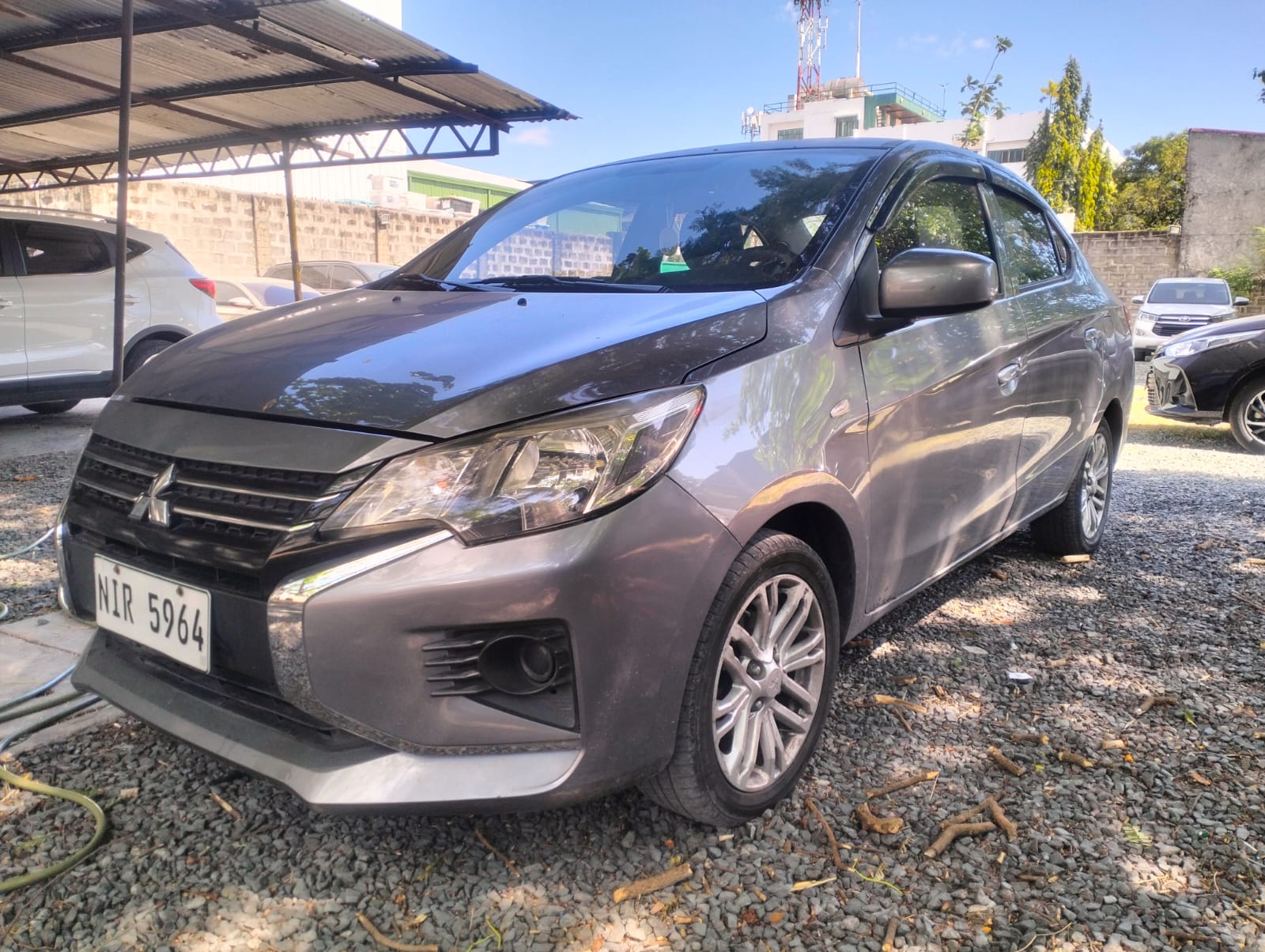 2023 Mitsubishi Mirage photo 2