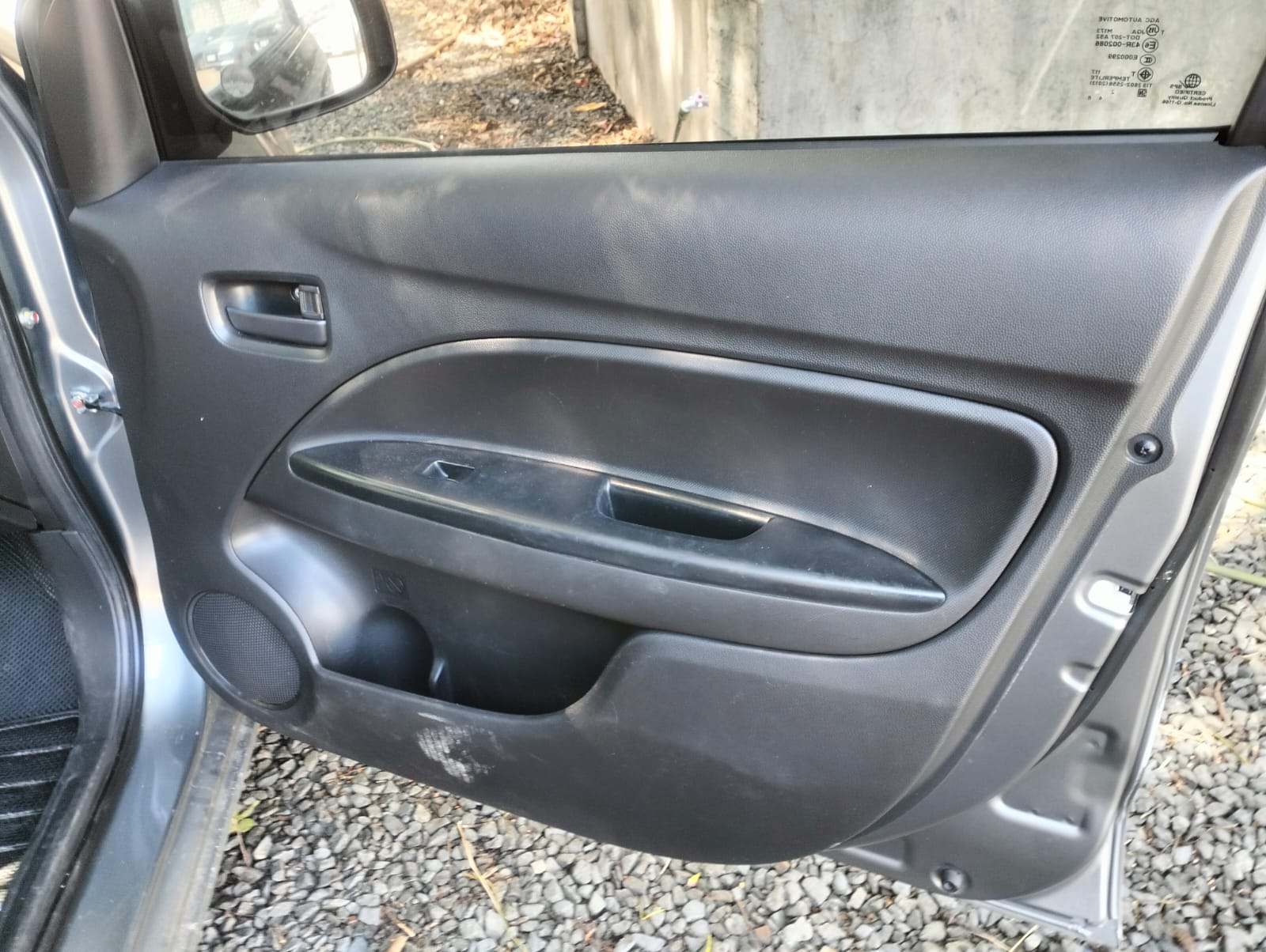 2023 Mitsubishi Mirage photo 17
