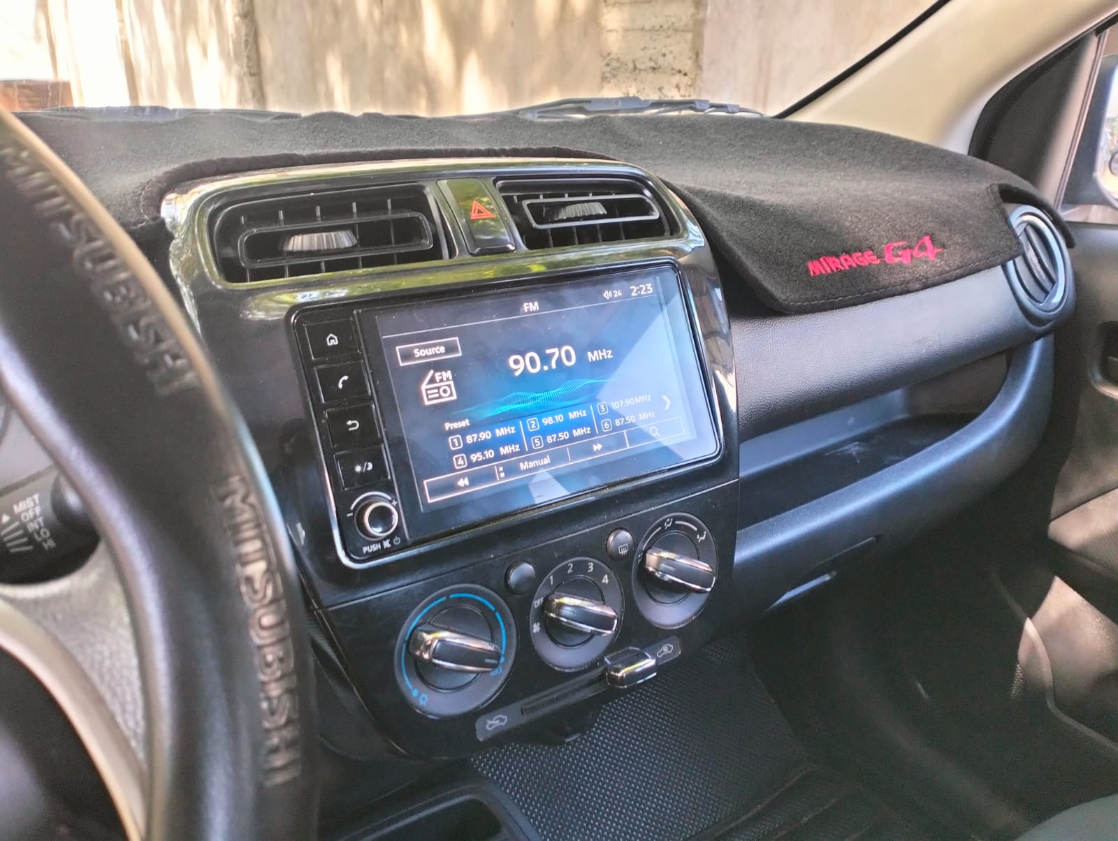 2023 Mitsubishi Mirage photo 30