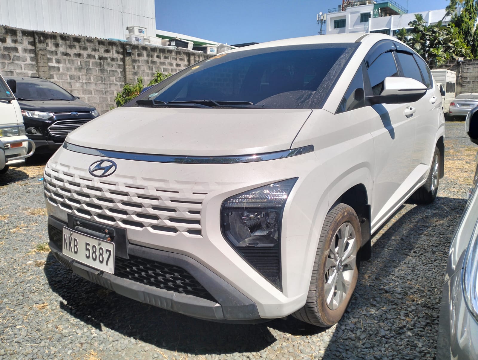 2024 Hyundai Stargazer photo 2