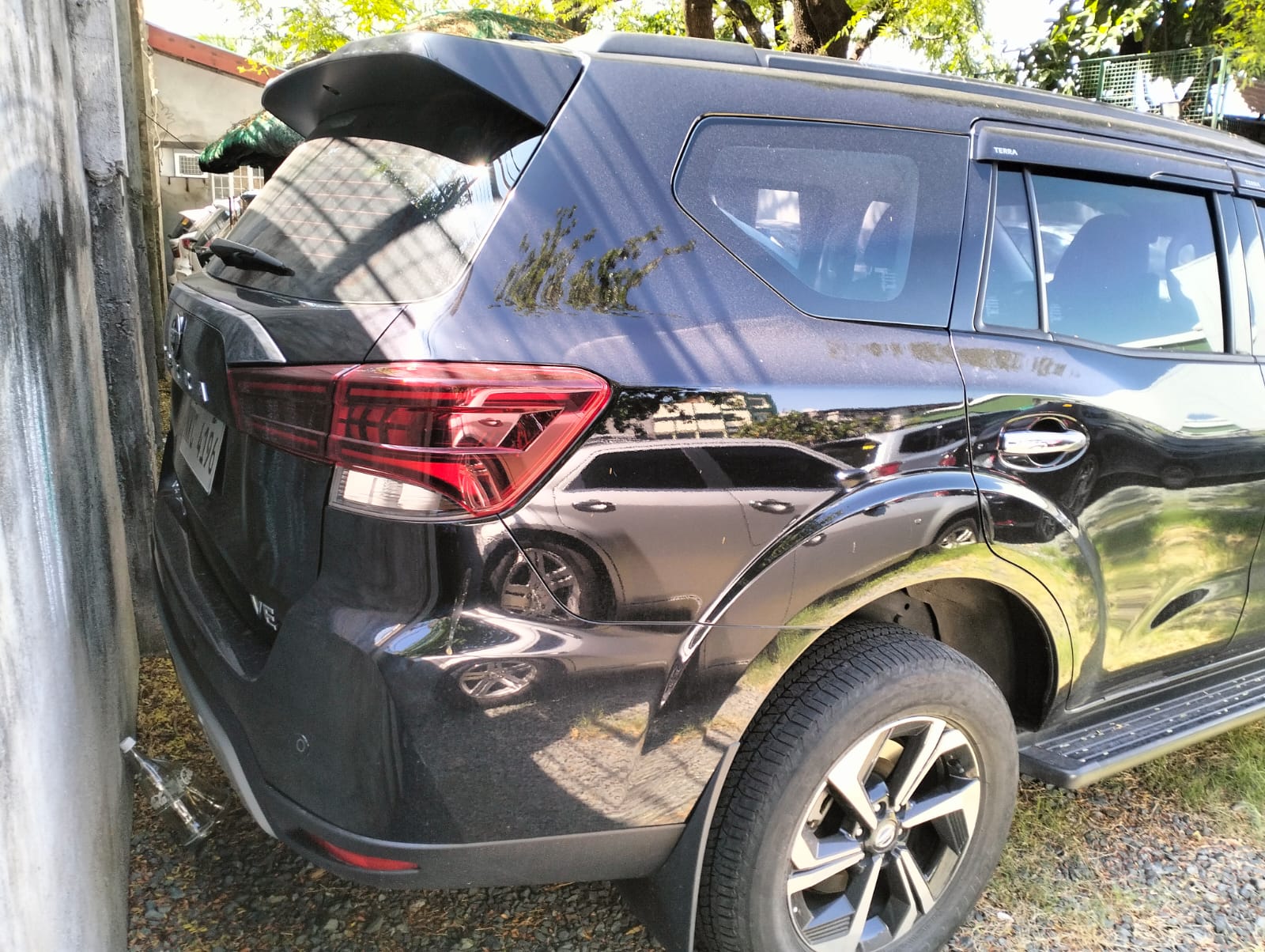 2024 Nissan Terra photo 3