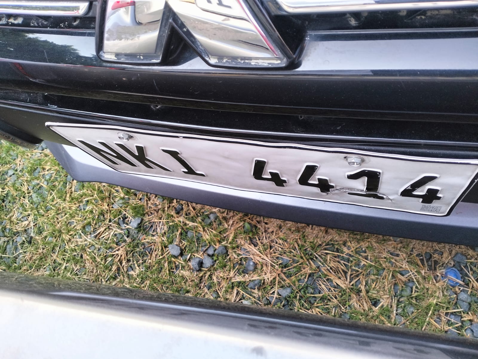2024 Mitsubishi Mirage photo 2