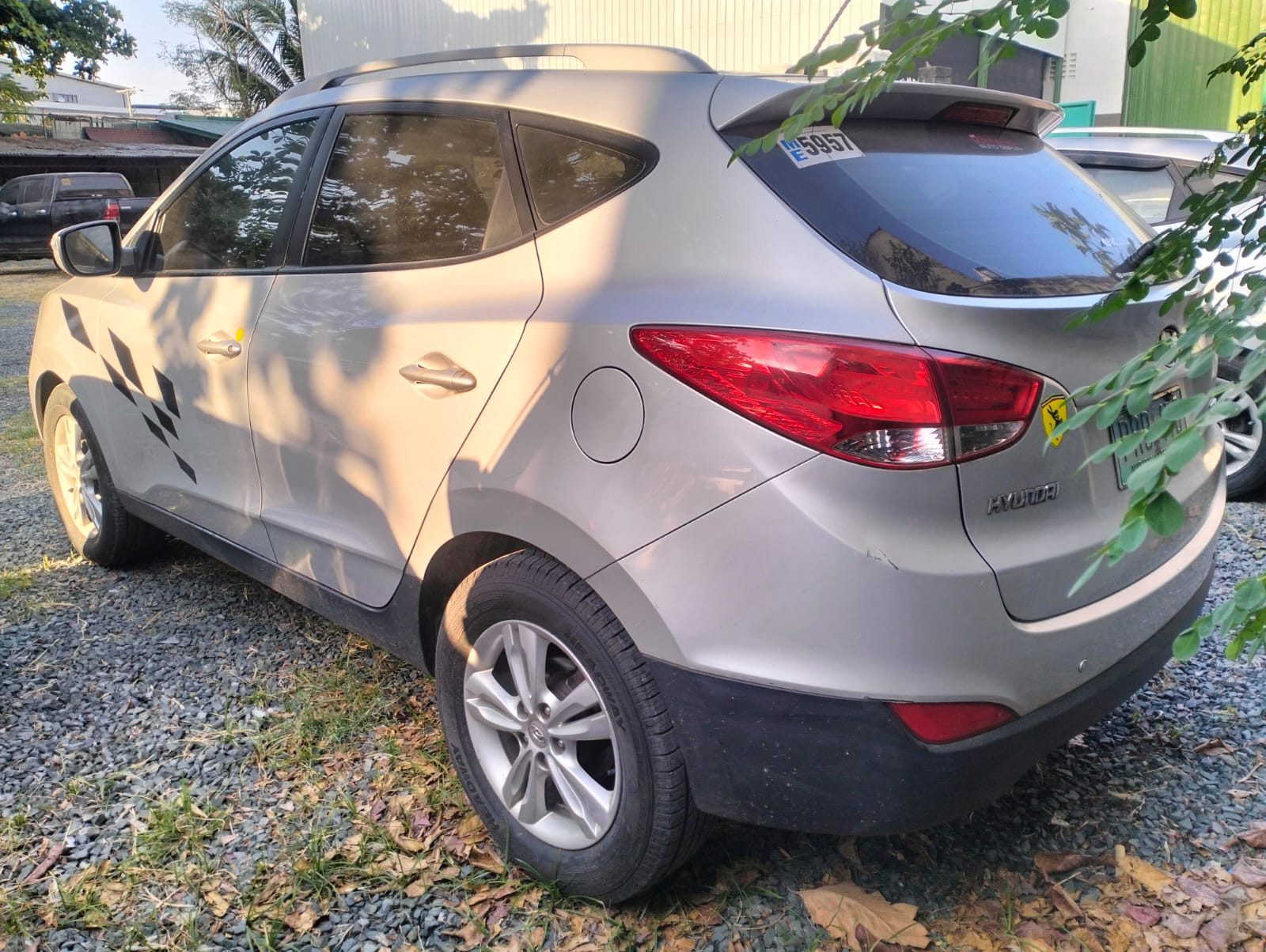 2010 Hyundai Tucson photo 5