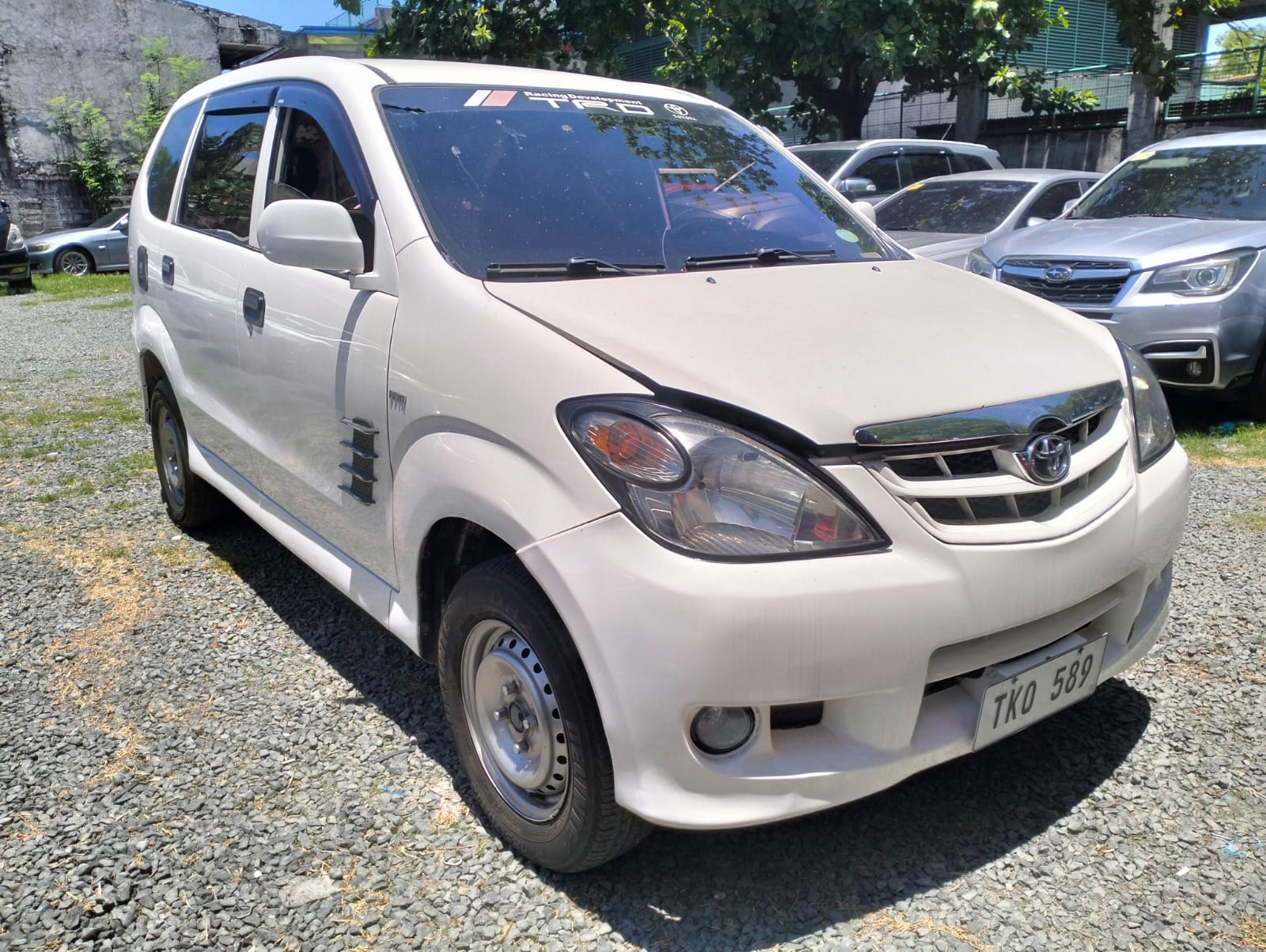 2011 Toyota Avanza photo 3