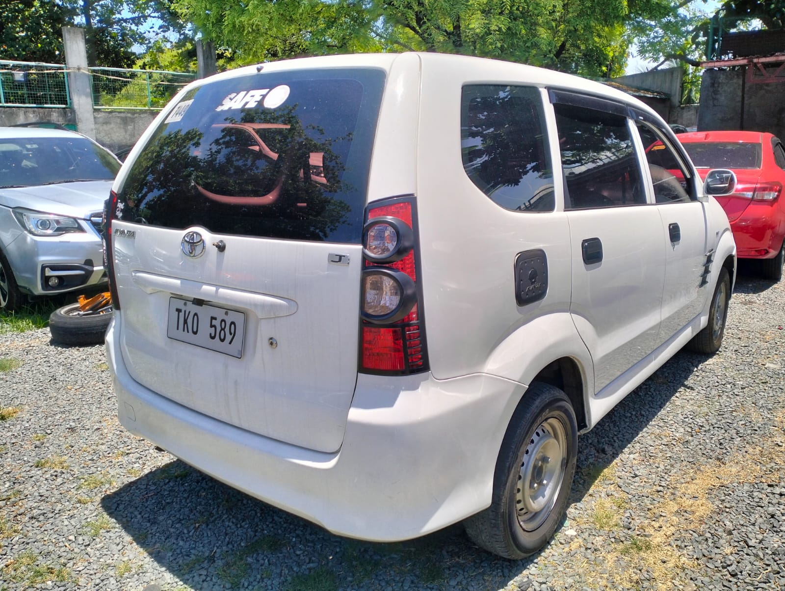 2011 Toyota Avanza photo 4